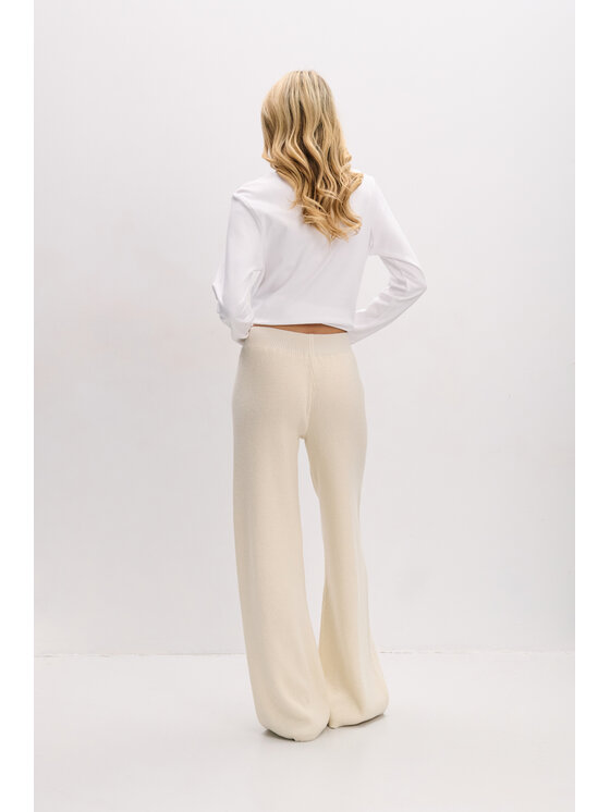 Fobya Fobya Spodnie dzianinowe F2085 Écru Basic Fit