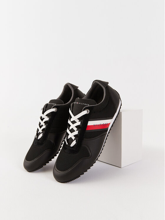 Tommy Hilfiger Tommy Hilfiger Superge Essential Modern Mesh Runner FM0FM02270 Črna