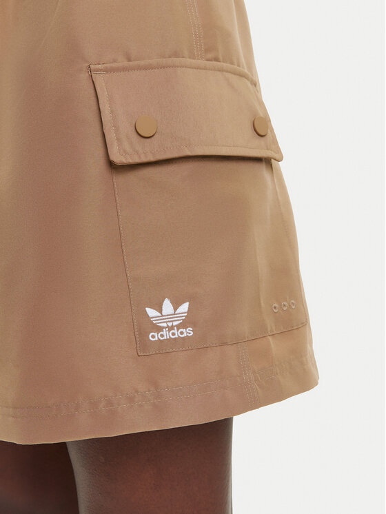 adidas adidas Sport rövidnadrág Essentials Woven JY2612 Bézs Loose Fit