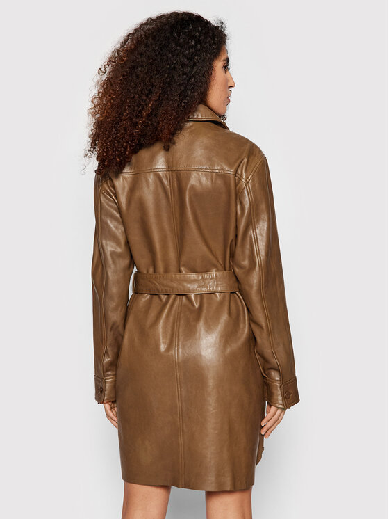 Vestito di cheap pelle