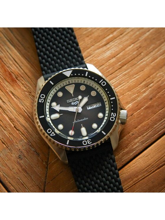 Seiko Seiko Hodinky SRPD Strieborná
