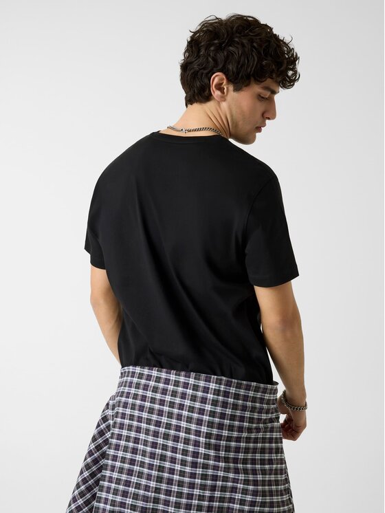 Guess Guess T-Shirt 183248 Černá Classic Fit