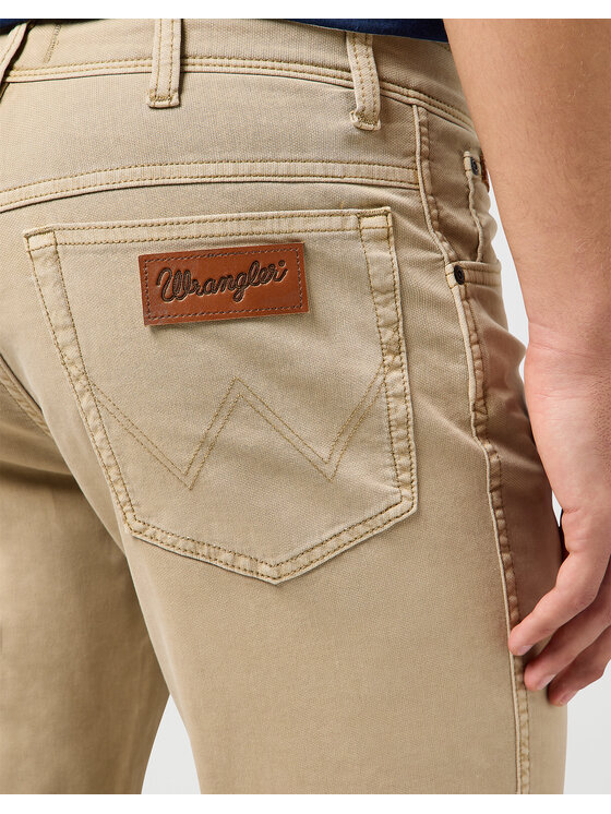 Wrangler Wrangler Spodnie materiałowe TEXAS Brązowy Regular Fit
