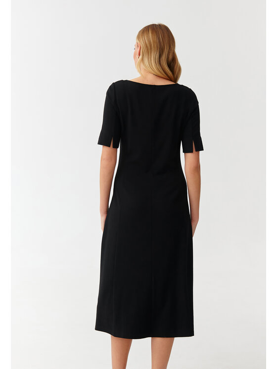 TATUUM TATUUM Sukienka dzianinowa MANTI Czarny Flare Fit