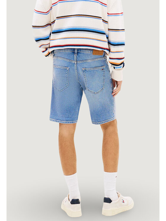 Tommy Jeans Tommy Jeans Pantaloncini di jeans DM0DM22981 Blu Bermuda Fit