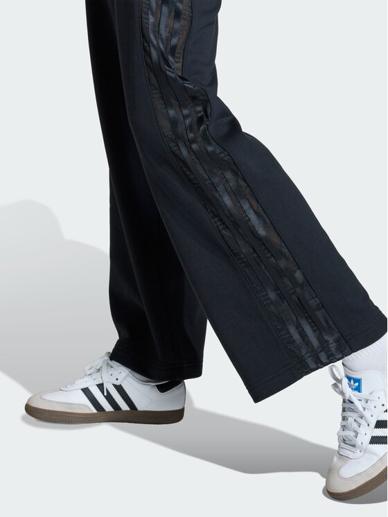 adidas adidas Spodnie materiałowe 161114 Czarny Loose Fit