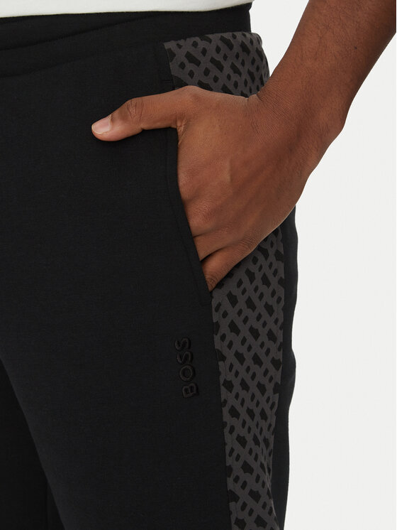BOSS BOSS Športové kraťasy Luke 50540525 Čierna Regular Fit