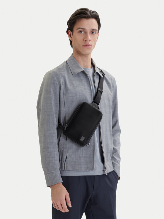 Calvin Klein Calvin Klein Maža rankinė Emblem Hw Sling LV04D3292G Juoda