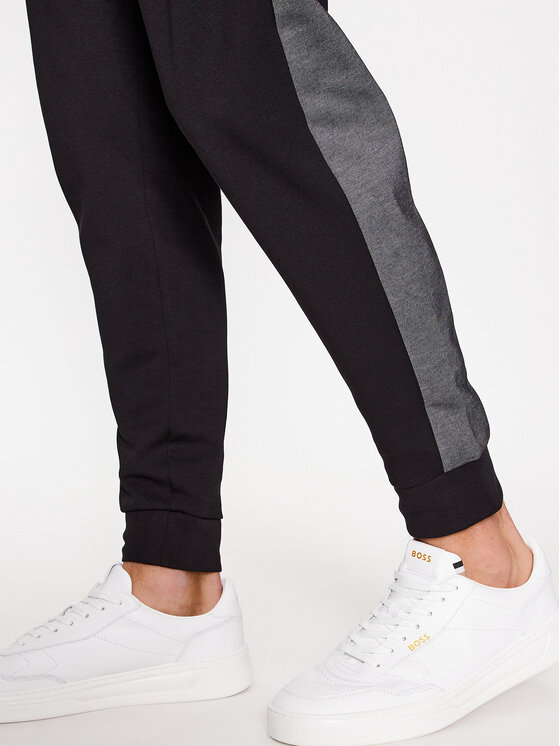 Boss Jogginghose Tracksuit Pants 50503052 Schwarz Regular Fit 