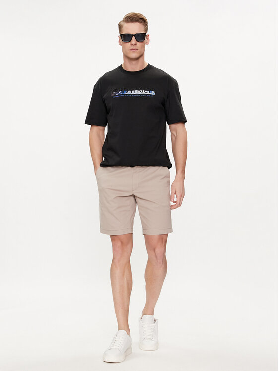 Calvin Klein Calvin Klein T-särk Raised Linear Logo K10K112490 Must Regular Fit