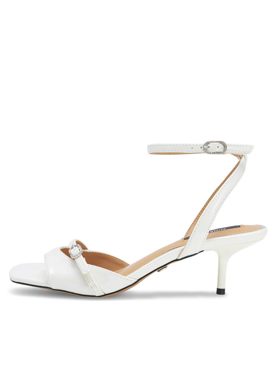 Nine West Nine West Sandali BYCCC02 Bianco