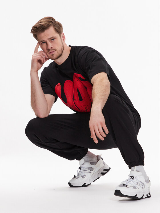 Vision Of Super Vision Of Super T-shirt VS00596 Crna Regular Fit