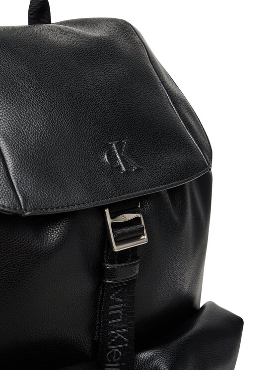 Calvin Klein Calvin Klein Ruksak Cargo Flap Backpack LV04D3127G Crna