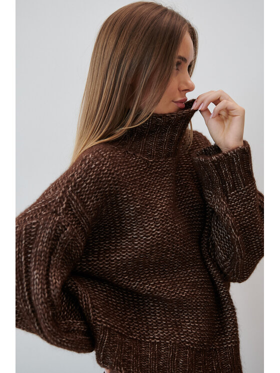 Fobya Fobya Sweter F2052 Brązowy Basic Fit
