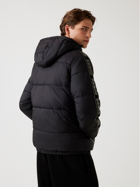 Guess Guess Зимова куртка Z5BL17 WO06I Чорний Regular Fit