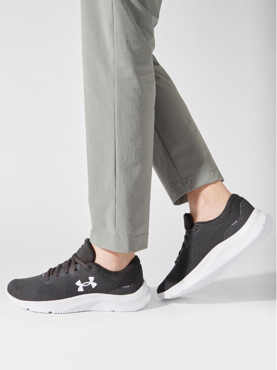 Under Armour Under Armour Маратонки за бягане Ua Mojo 2 3024134-106 Сив