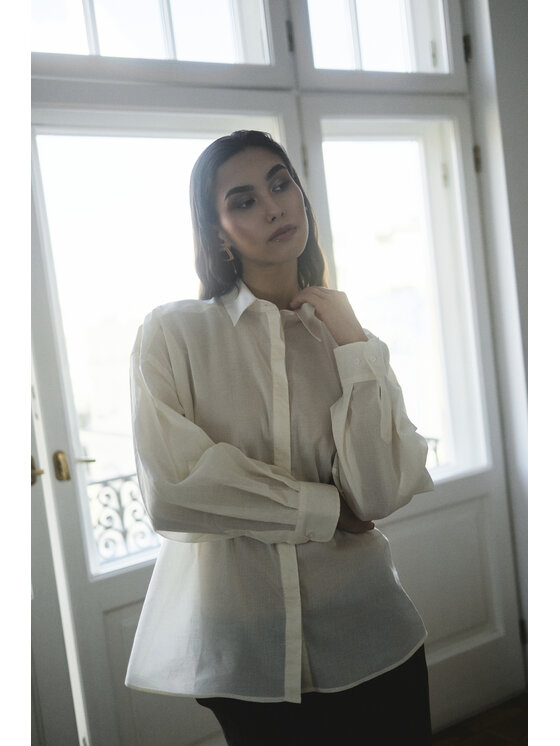 Entelier Entelier Koszula lekko transparentna Biały Modern Relaxed Fit