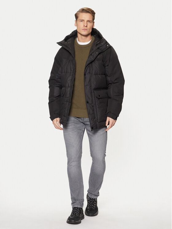 Helly Hansen Helly Hansen Vatovaná bunda Escape 53468 Černá Regular Fit