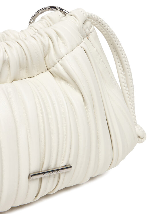 Calvin Klein Calvin Klein Ročna torba Drawstring Plisse Conv Mini Cb P LV04F3077G Bela