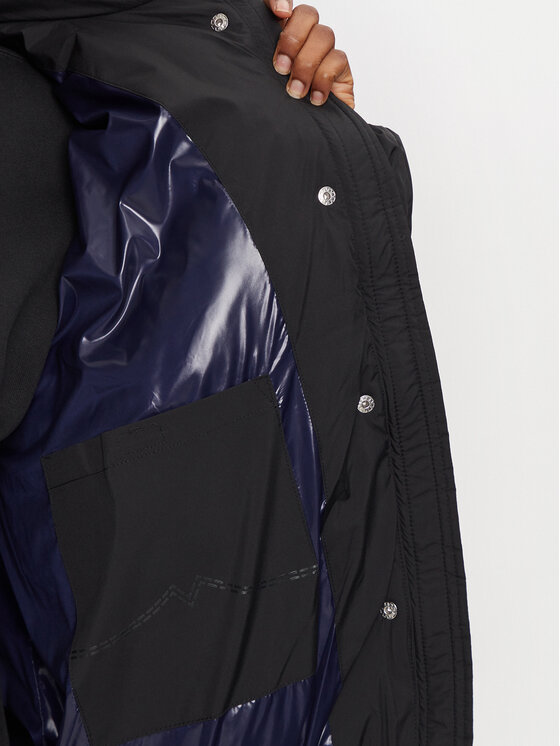 Mustang Mustang Giubbotto invernale Gillian 1015440 Nero Relaxed Fit