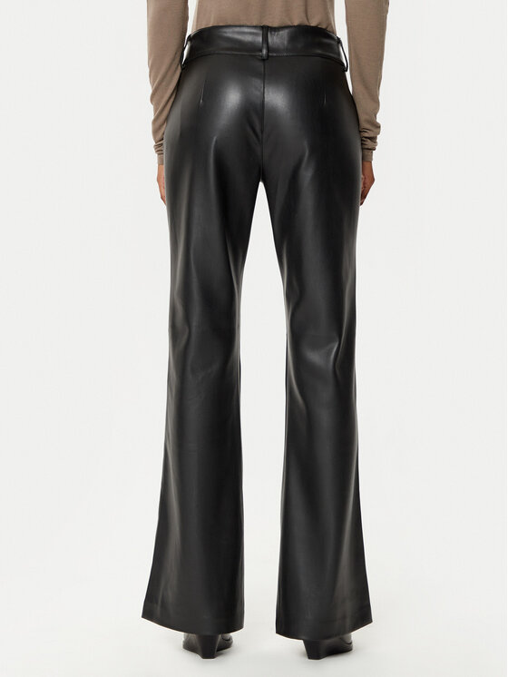 Gina Tricot Gina Tricot Spodnie z imitacji skóry 23545 Czarny Regular Fit