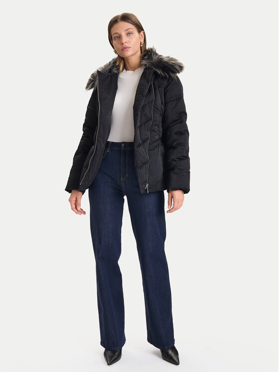 Guess Guess Winterjacke W5BL32 WG092 Schwarz Regular Fit