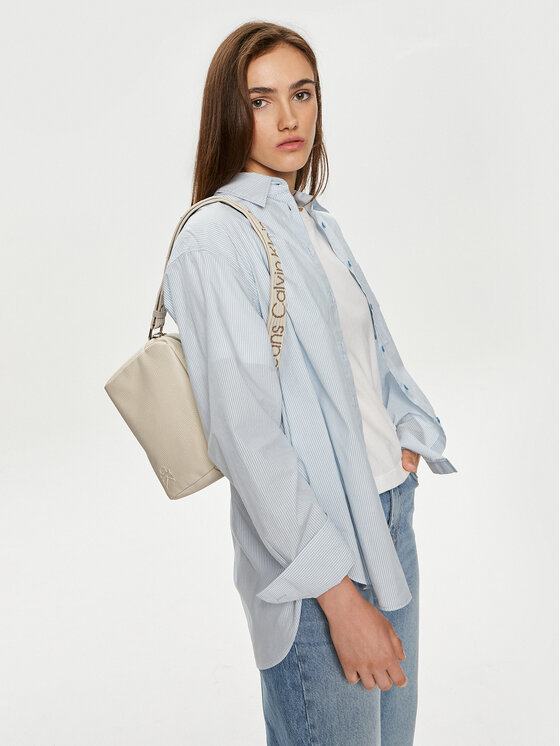 Calvin Klein Jeans Calvin Klein Jeans Ročna torba Ultralight DblZip Camerabag 21 K60K612283 Écru