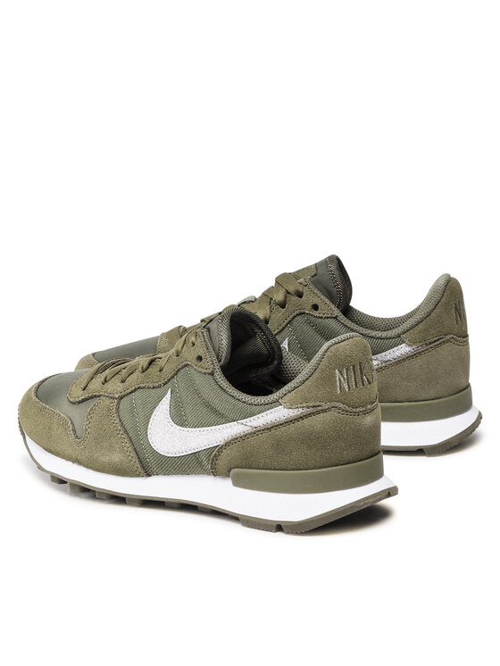 W internationalist store