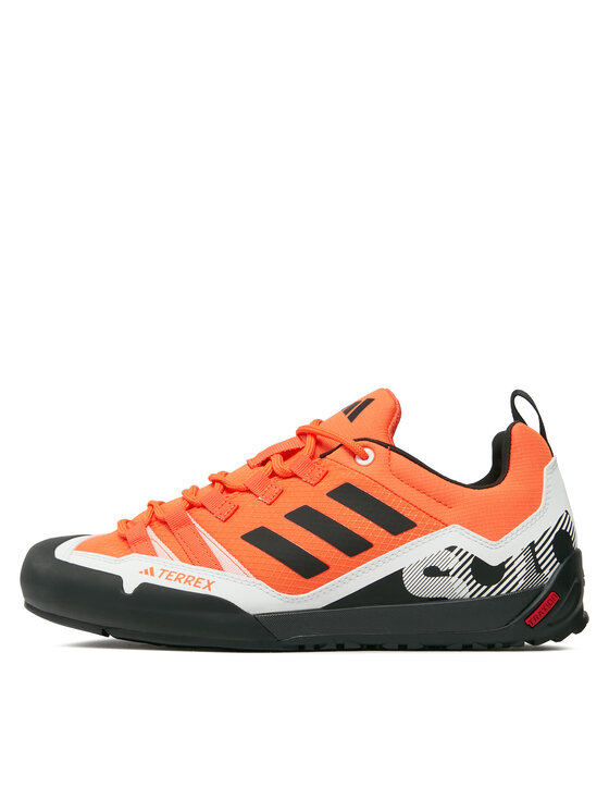 adidas adidas Sneakersy Terrex Swift Solo 2 IE6902 Pomarańczowy