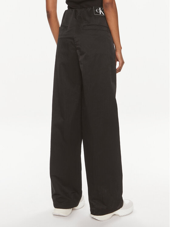Calvin Klein Jeans Calvin Klein Jeans Hlače Soft Crinkle J20J223122 Crna Relaxed Fit