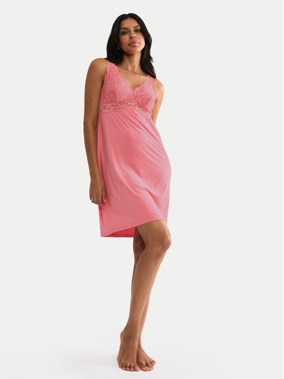 Triumph Triumph Нощница Timeless Sensuality 10227238 Розов Regular Fit