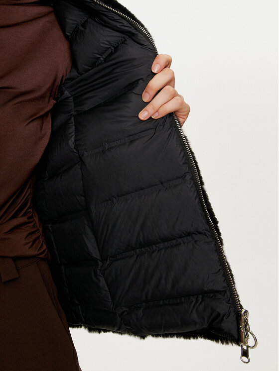 Colmar Colmar Pernata jakna 2262E 2YN Crna Regular Fit