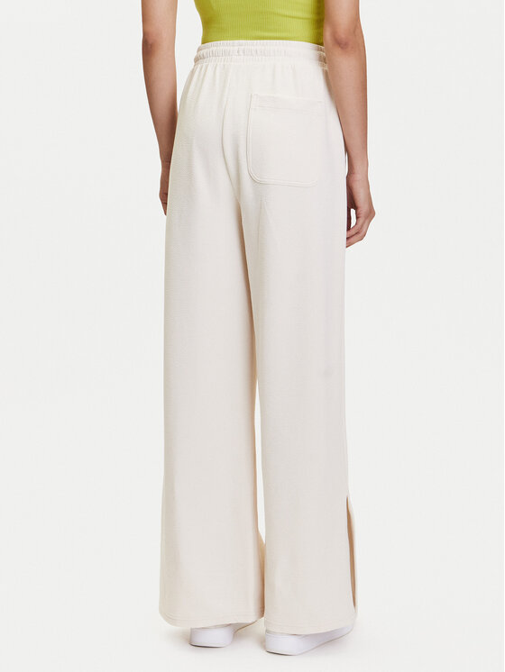 Puma Puma Παντελόνι φόρμας Her 685061 Μπεζ Straight Fit