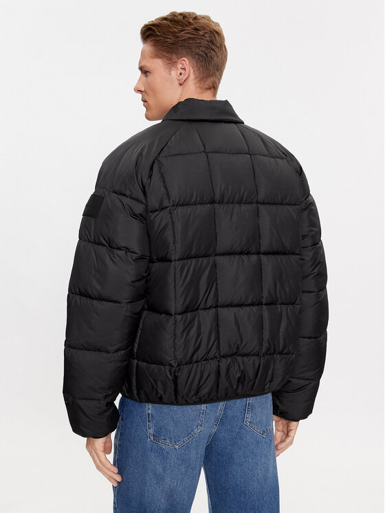 Calvin Klein Jeans Calvin Klein Jeans Átmeneti kabát J30J324058 Fekete Regular Fit