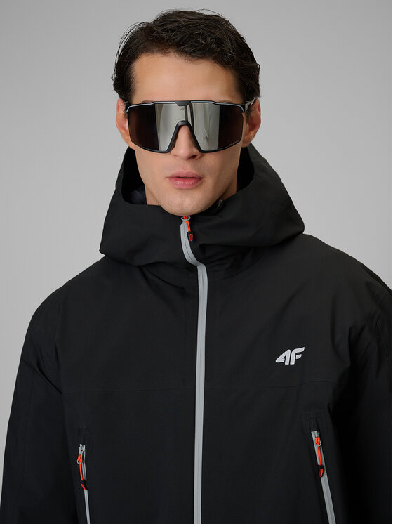 4F 4F Kurtka outdoor TREKKING Czarny Regular Fit