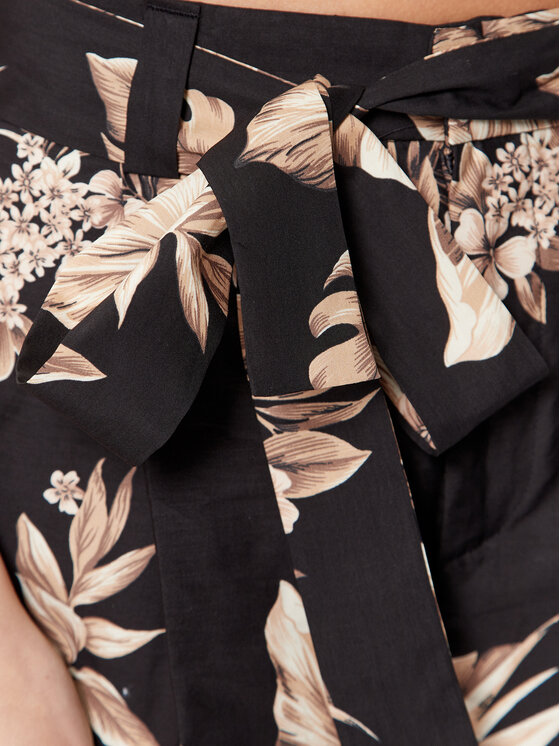 TWINSET TWINSET Šortky z materiálu 231TT2503 Černá Relaxed Fit
