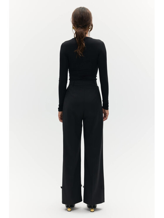 BENU BENU Bluzka Bluzka Skręcona Czarny Slim Fit