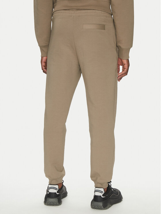 HUGO HUGO Spodnji del trenirke Dimacs 50533695 Rjava Relaxed Fit