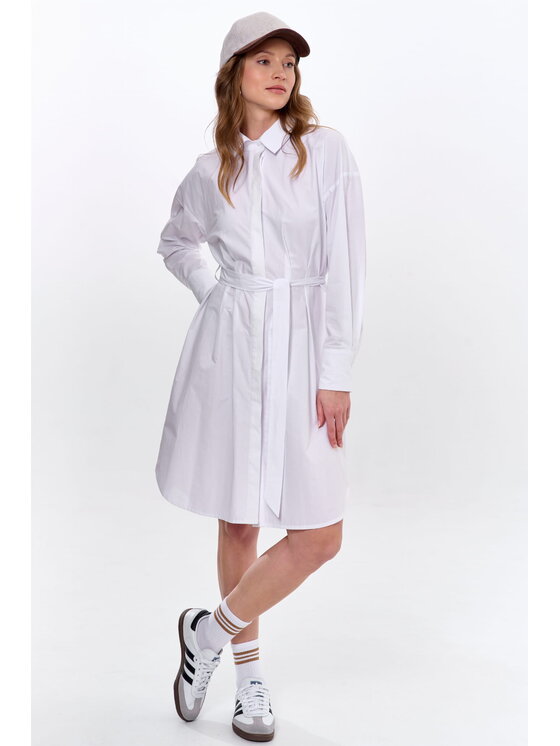 blue shadow blue shadow Sukienka Lexi Écru Regular Fit