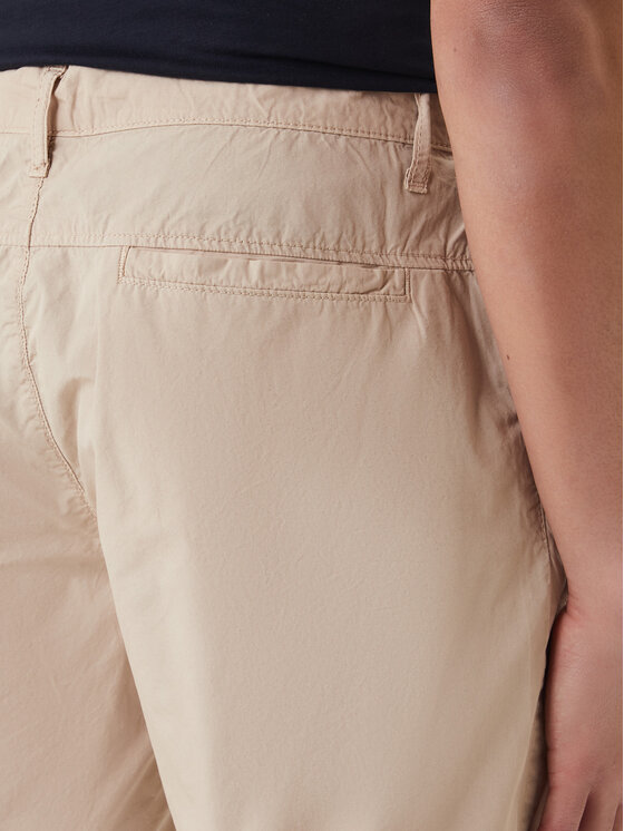 Emporio Armani Emporio Armani Pantaloni scurți sport EM000591 AF20428 U6213 Crem