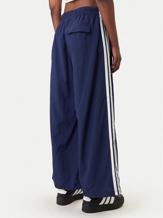 adidas adidas Sportinės kelnės Essentials 3-Stripes JV5328 Tamsiai mėlyna Loose Fit