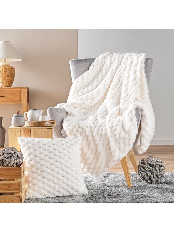 MIAhome MIAhome Poszewka na poduszkę dekoracyjna imitacja futra FROSTY-2 Biały