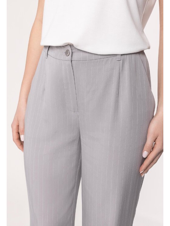 QUIOSQUE QUIOSQUE Kalhoty z materiálu QUIOSQUE 3UC005221 Šedá Regular Fit