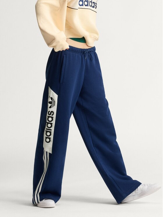 adidas adidas Spodnie dresowe 172438 Czarny Loose Fit