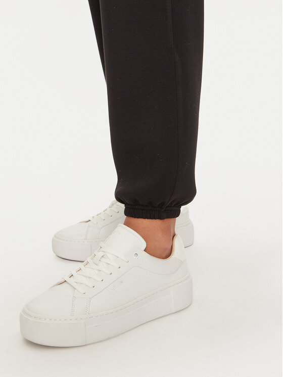 Guess Guess Pantaloni da tuta Cecilia V4BB13 K7UW2 Nero Regular Fit
