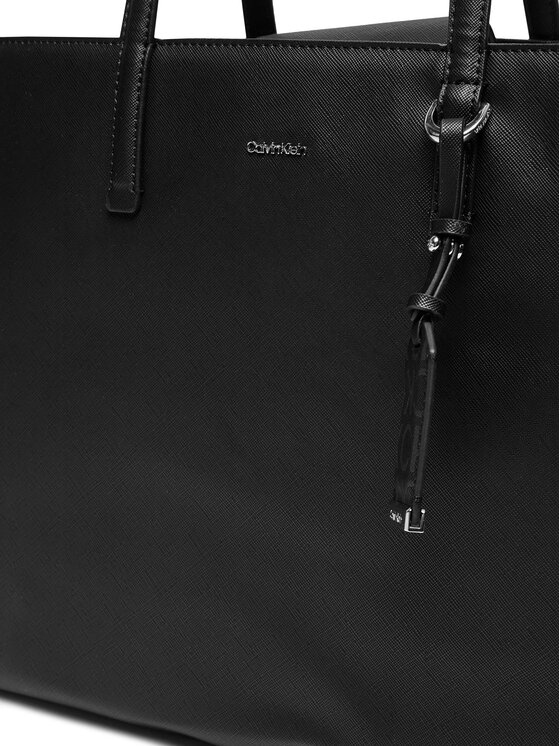 Calvin Klein Calvin Klein Rankinė K60K612547 Juoda