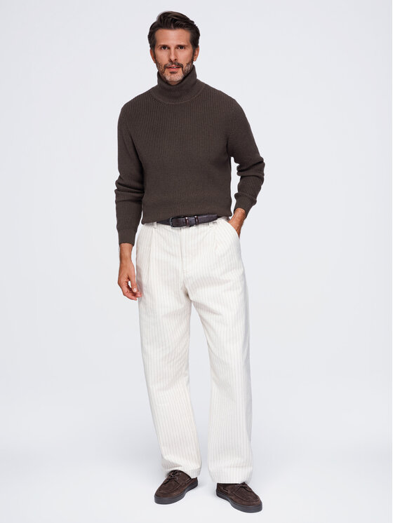 Ombre Ombre Sweter OM-SWTN-0189 Brązowy ciemny Regular Fit
