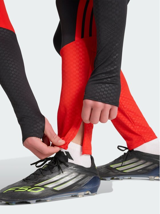 adidas adidas Spodnie dresowe 161960 Czarny Slim Fit