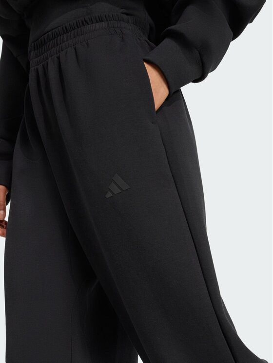 adidas adidas Spodnie materiałowe 151545 Czarny Loose Fit
