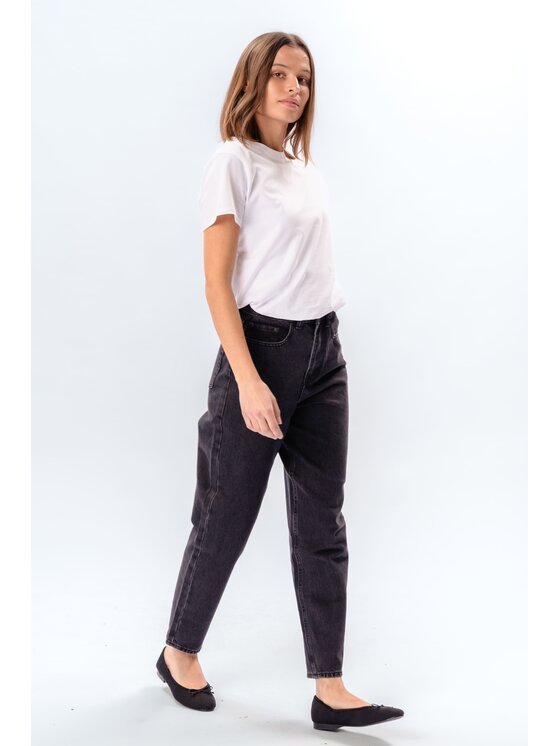 TeeShoppen TeeShoppen Jeansy Oryginalne dżinsy Mom Performance Czarny Boyfriend Fit